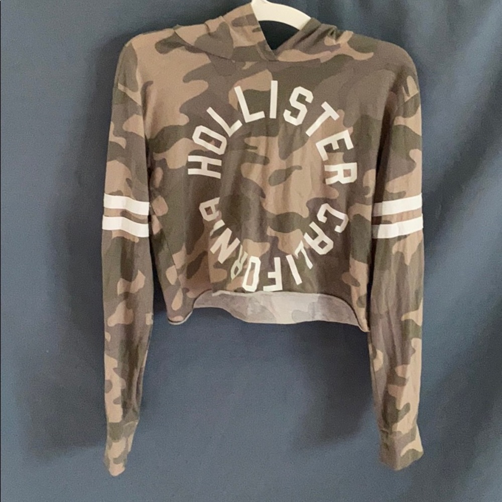 Cropped camo holister California hoodie